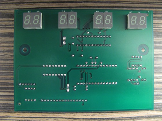 scheda elettronica pcb dopo il lavaggio e pulizia ad ultrasuoni SONICA.